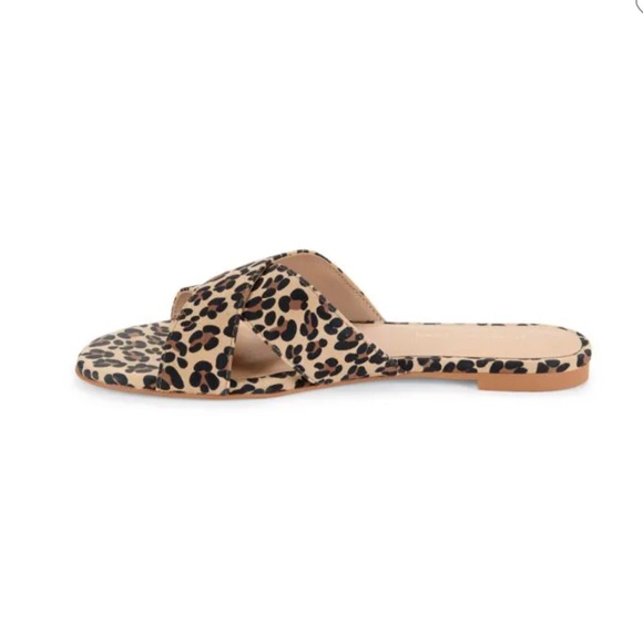 STUART WEITZMAN
Roza Leopard Print Leather Sandals,size 7 - Picture 2 of 5
